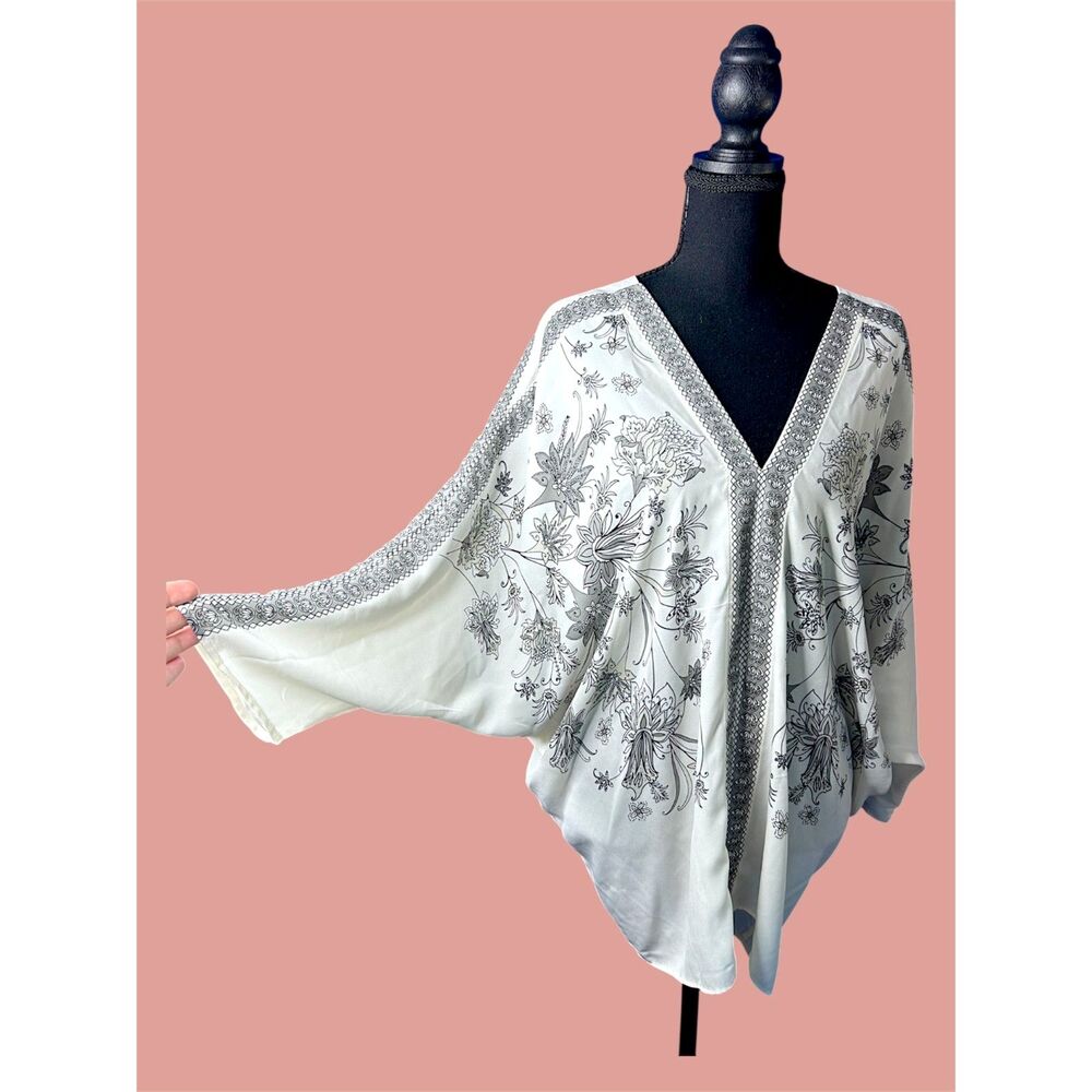 Rose + Olive Womens Black White Kimono Blouse XL Floral Boho Flowy Tunic Breezy
